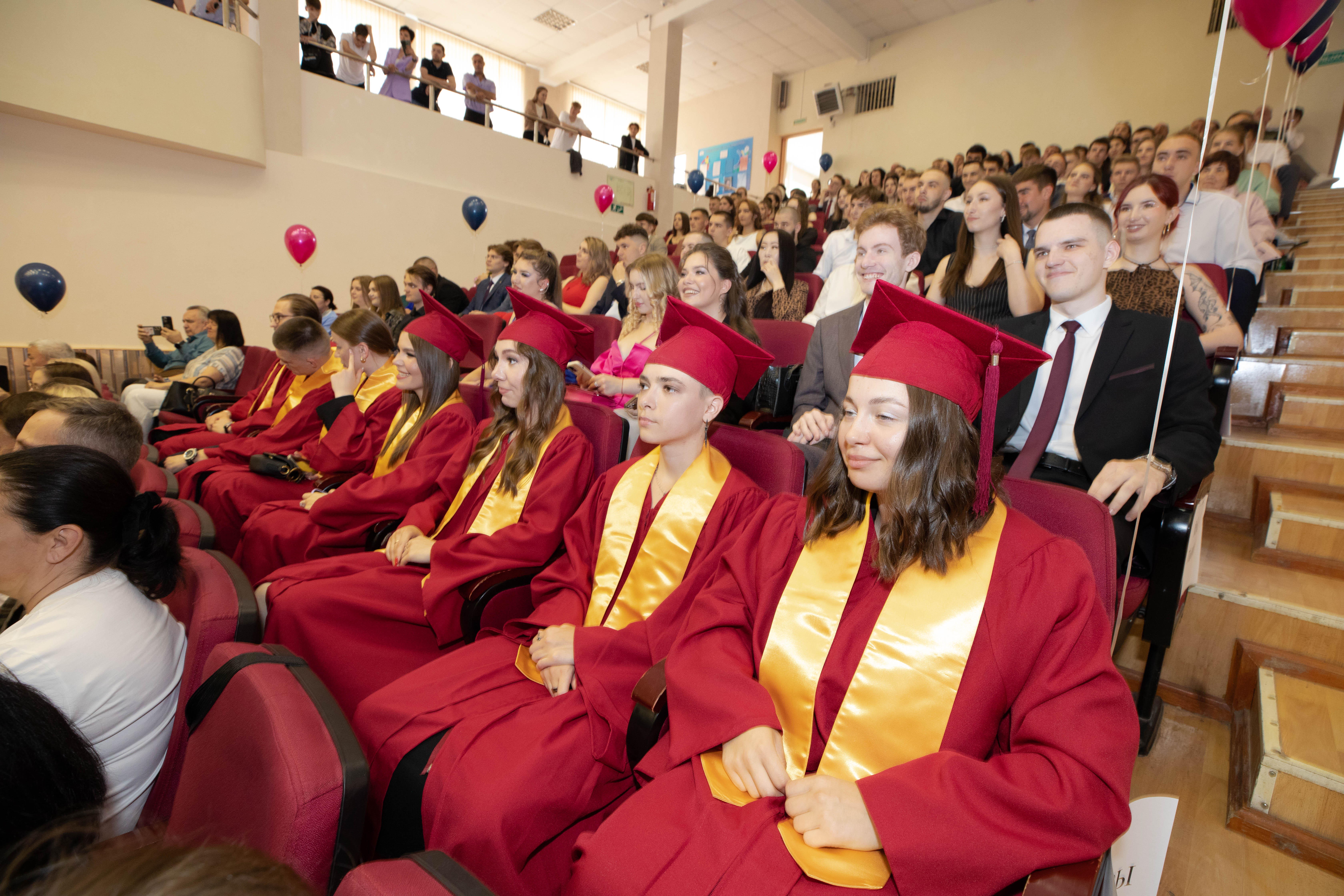 ДВГАФК. Торжественное вручение дипломов выпускникам 2024