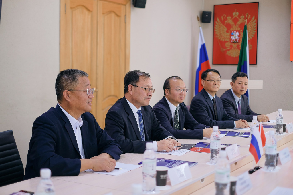 @iluhander - 2938_resized.jpg