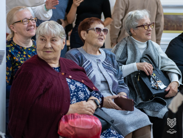 Мы говорим спасибо. В ДВГАФК провели мероприятие в честь Дня пожилого человека