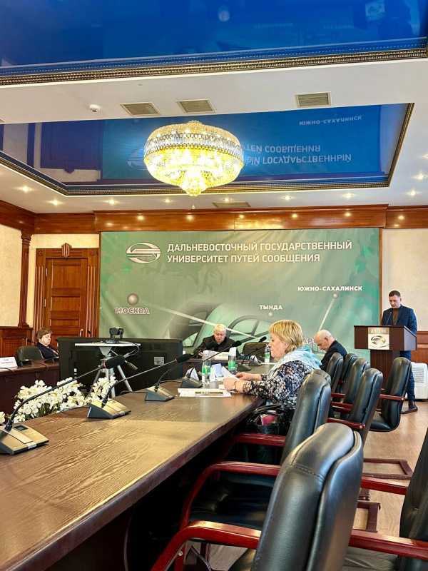 Преподаватель ДВГАФК стал победителем XXVIII краевого конкурса молодых учёных