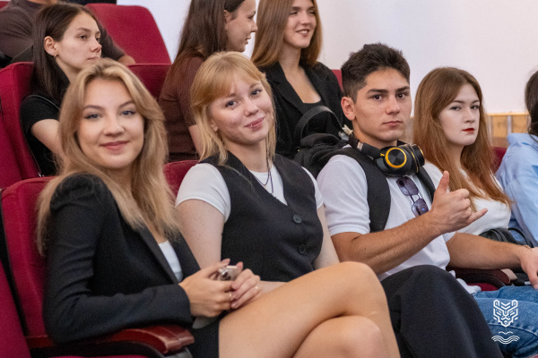 День знаний отметили в ДВГАФК