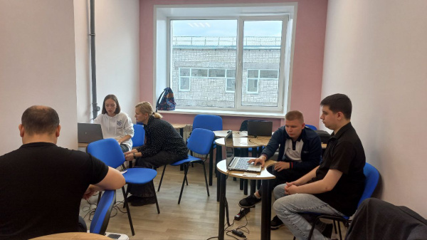 Работаем за пределами ДВГАФК. Студенты ДВГАФК провели обследование в Биробиджане